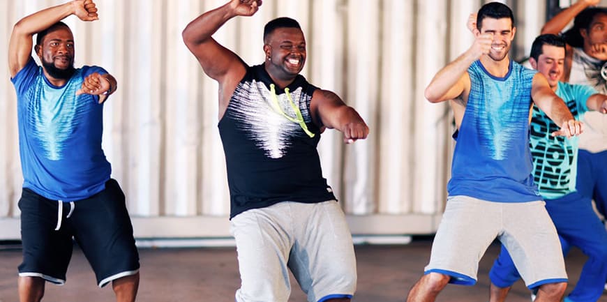فواید ورزش زومبا برای سلامتی و لاغری